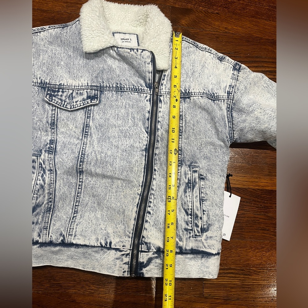 Forever 21 Blue Denim Jacket with White Sherpa Lining Size S With Tag - Picture 11 of 12